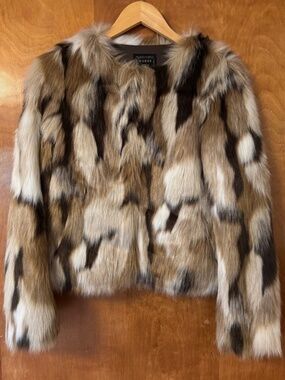 Guess Women’s Faux Fur Jacket XS